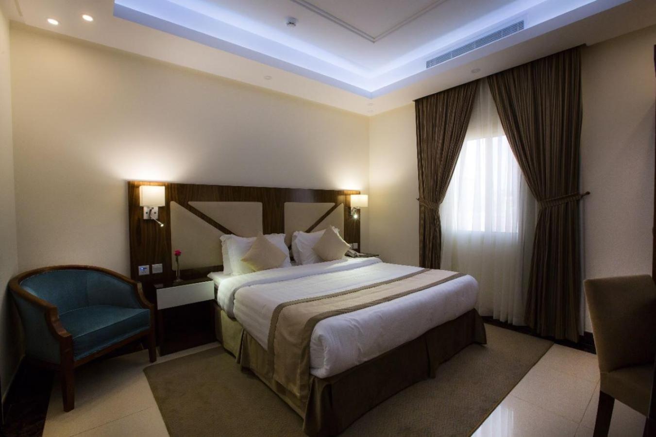 Sun Park Hotel Suites Jeddah Exterior photo