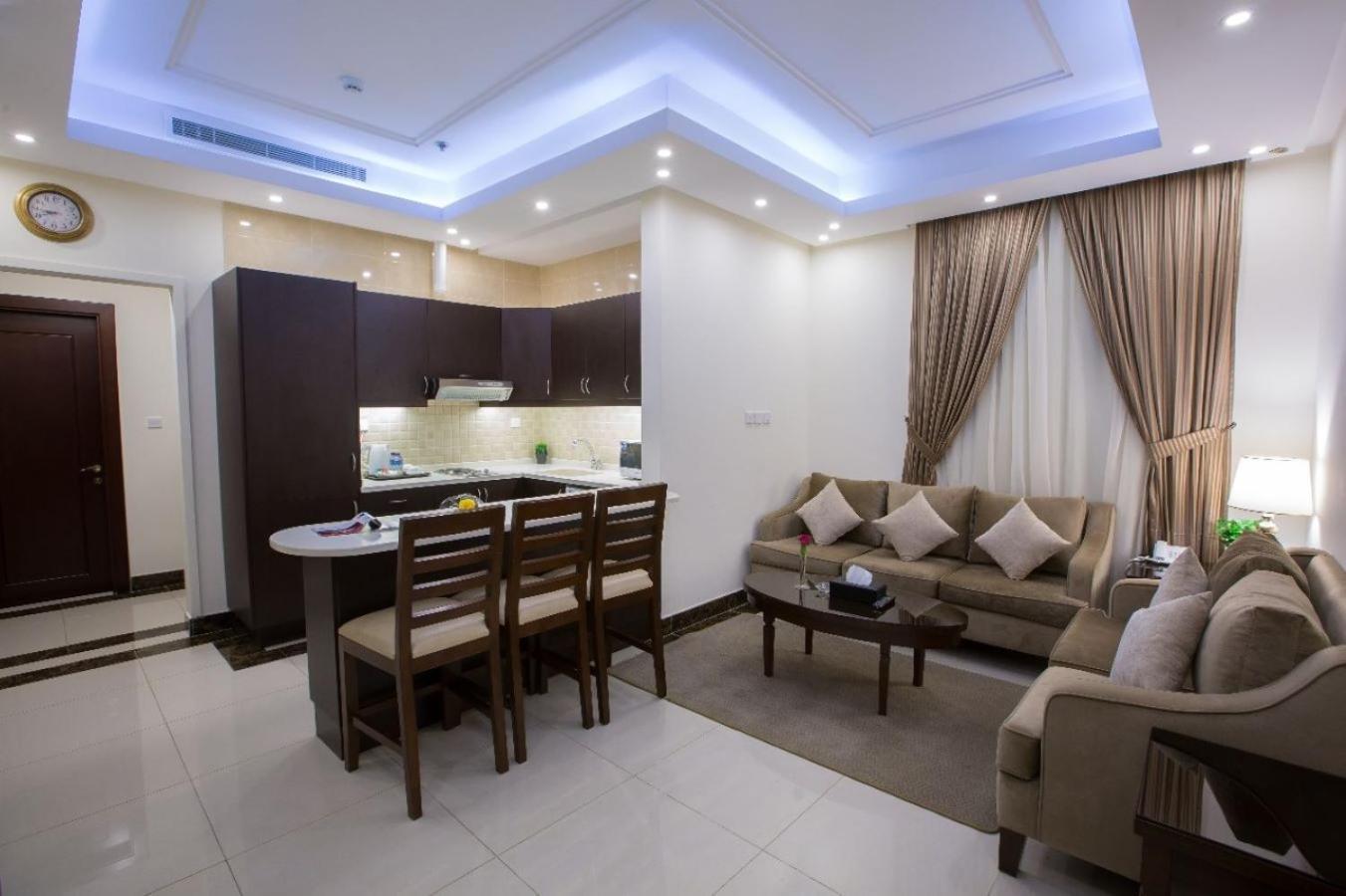 Sun Park Hotel Suites Jeddah Exterior photo